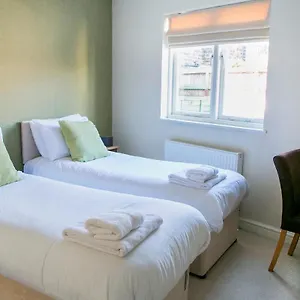 https://the-green-house-harrogate.yorkshirehotels.net